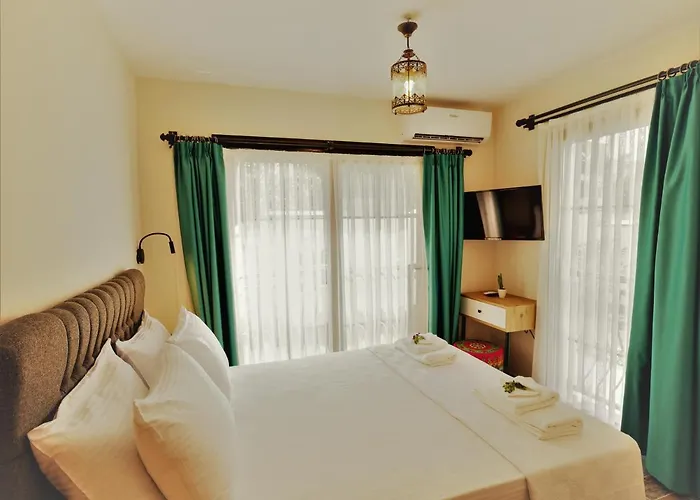 Julıet Alaçati Otel *